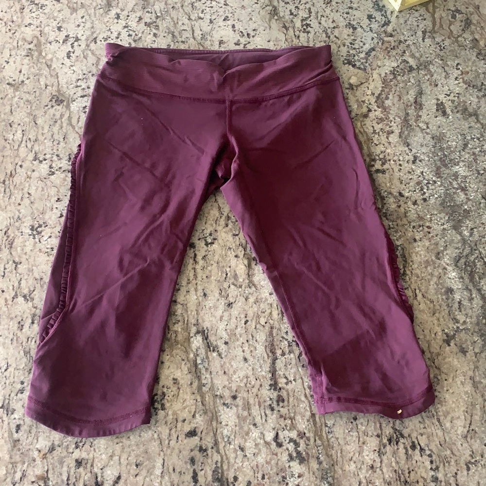 maroon lululemon leggings size 6